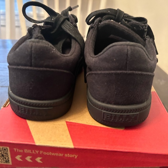 Billy’s low cs adaptive sneaker - Picture 3 of 4